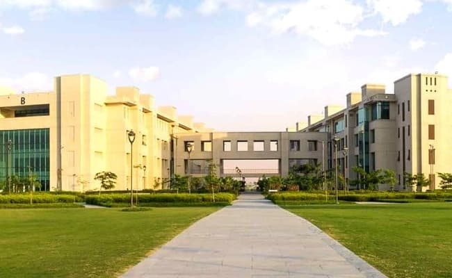 SNU Greater Noida Infra 3.webp